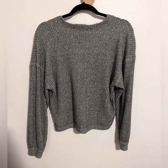 3/$20 ☀️ VGUC American Eagle Drop Shoulder Long Sleeve Shirt - Picture 5 of 6